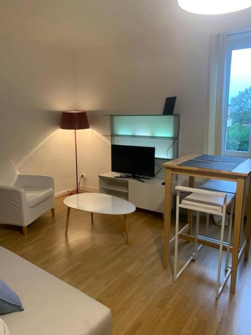 Studio A Noyarey Avec Wifi ภายนอก รูปภาพ